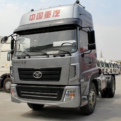 En stock Usado SinoTRUK Hauman Camión pesado especial Cabeza de camión 4*2 6*4 Camión de tracción CHG GNL