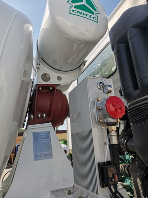 2012 año usado HOWO mezclador de hormigón con 95kw / 2400rpm motor asequible