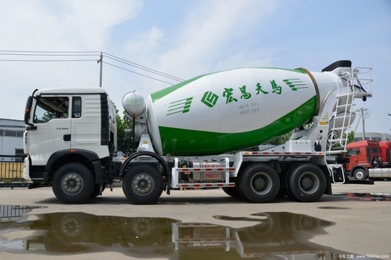 Sinotruk HOWO TX6 340 HP 8X4 7.37 Camión de mezcla de hormigón cuadrado para el requisito del cliente