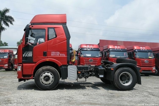 Faw Jiefang J6M 350HP 4X2 Tractor usado Camión pesado con asiento del conductor de suspensión aérea