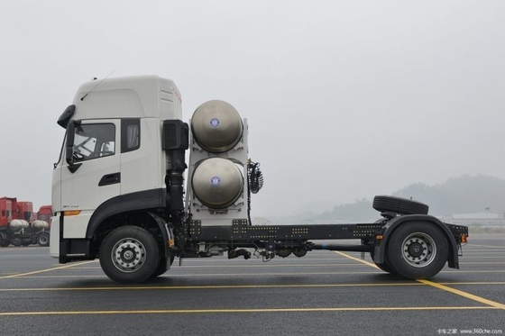 Stock Dongfeng Tianlong KL camión pesado 4*2 6*4 cabeza de tracción para asiento normal del conductor