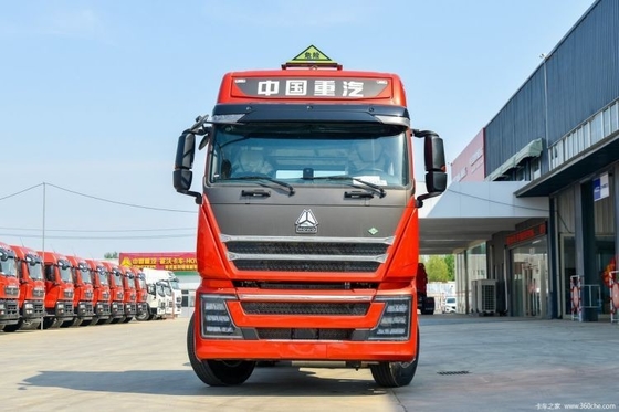 6 cilindros HOWO TH7 4*2 6*4 Tractor CHG GNL Corazón del camión para el transporte de mercancías peligrosas