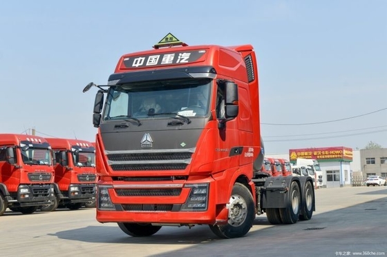 6 cilindros HOWO TH7 4*2 6*4 Tractor CHG GNL Corazón del camión para el transporte de mercancías peligrosas