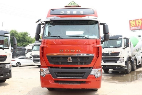 Sinotruk HOWO T7H 440HP 6X4 Trator químico peligroso con capacidad de tanque de combustible de 500-600L