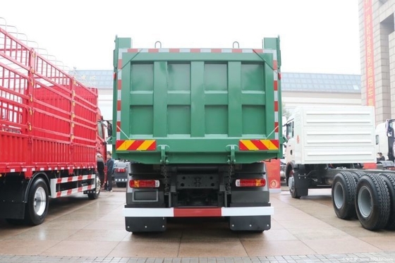 Camión pesado nacional HOWO 6X4 336hp Camión de descarga para carga de 21-30T y 2 pasajeros