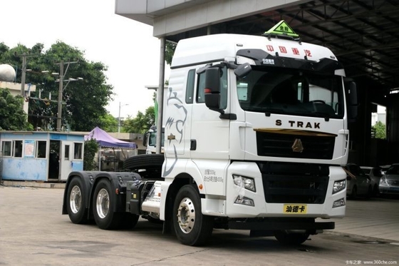 Sinotruk SITRAK C7H 6X4 440HP camión pesado para el transporte de productos químicos peligrosos en un