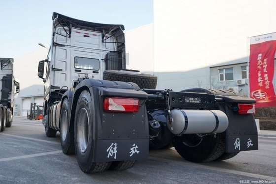FAW Jiefang J7 camión pesado 560HP 6X4 Gran cabeza de camión de tracción con sistema multimedia