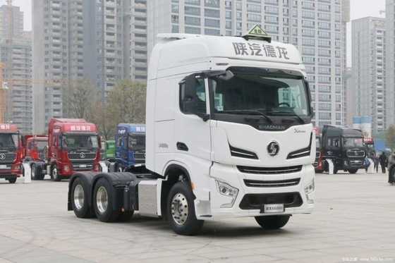 Corazón de camión Delong X6000 490HP 6x4 Euro 6 Norma de emisiones neumáticos 10R22.5