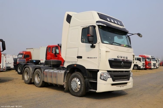 12 Cambio hacia adelante HOWO T7H 440 CV Camiones tractores 6X4 con diseño de pensamiento hacia adelante
