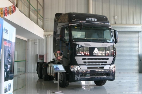 Camiones tractores usados HOWO A7 6x4 con capacidad de tanque de combustible de 400-500L y motor SINOTRUCK