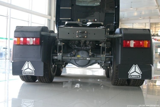 Camiones tractores usados HOWO A7 6x4 con capacidad de tanque de combustible de 400-500L y motor SINOTRUCK