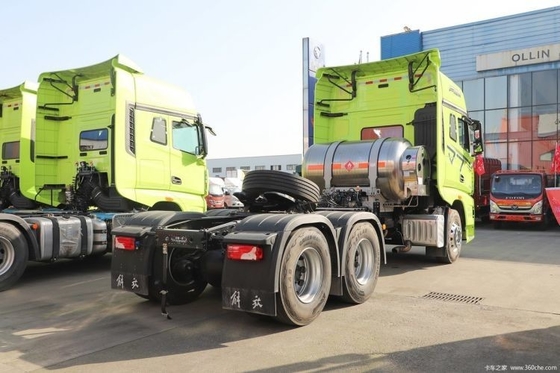 FAW Jiefang J7 Camión pesado 6X4 GNL Camión de tracción 530hp Motor y control de crucero ACC