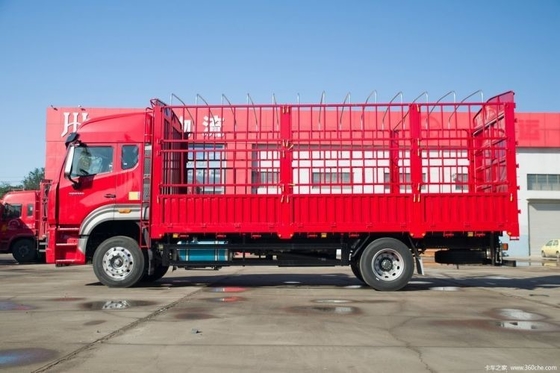 Camión pesado nacional Haohan N5W Tarjeta media 220HP 4X2 6.75m Transporte de camiones de almacén