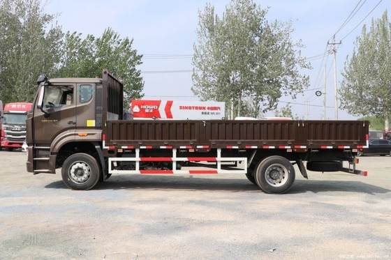 Sinotruk National Heavy Duty Truck HOWo NX 220HP 4X2 6.75m Camión de obstáculos para el transporte de mercancías