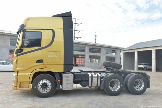 2 cambio al revés Dongfeng Tianlong KX 520hp 6X4 cabeza de camión tractor para el segmento de camiones pesados