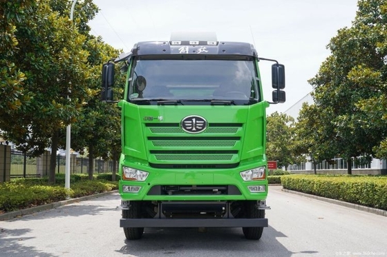 Boutique Usado Faw Jiefang J6L 350hp 8X4 7.2m camión de basura con capacidad de conducción 8X4