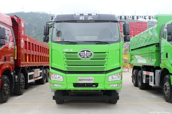 FAW Jiefang J6P Camión pesado 420 CV 8X4 6.5m Camiones de descarga para tanques de combustible Capacidad 300-400L
