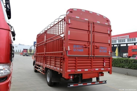 Sinotruk HOWO Comandante 220HP 6.75m camioneta de carga con capacidad de tanque de combustible de 300-400L