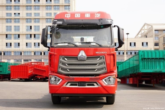 Tractor HOWO NX 6X4 para automóviles pesados con capacidad de tanque de combustible ≥ 600L y ventanas automáticas