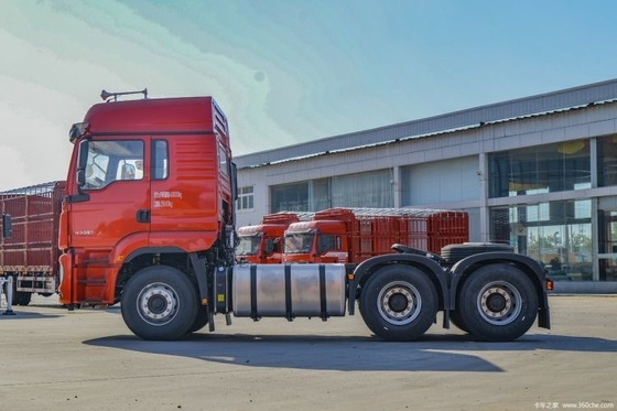 Tractor Shacman Delong M3000S con capacidad de tanque de combustible de 500-600L y 351-450 caballos de fuerza