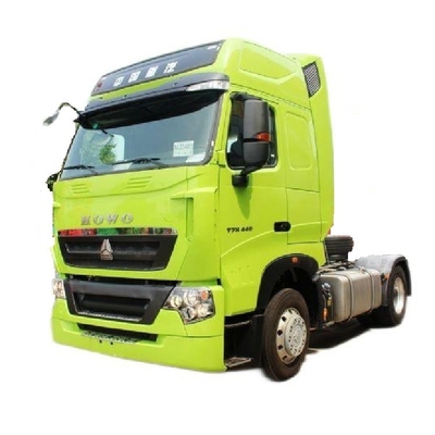 440 caballos de fuerza 4X2 Sinotruk HOWO T7H Tractor con 2 pasajeros y capacidad del motor de 8L