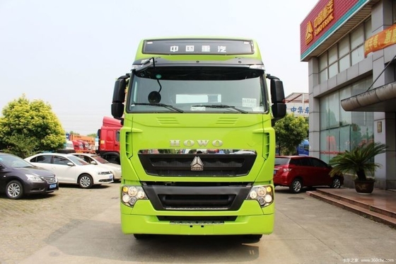 440 caballos de fuerza 4X2 Sinotruk HOWO T7H Tractor con 2 pasajeros y capacidad del motor de 8L