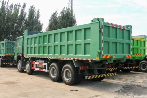 Conducción a la derecha 23 Sinotruk HOWO-7 375hp 8X4 7.6m camiones de basura para coches usados boutique caliente